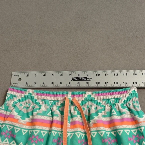 Chubbies Shorts Men M Colorful En Fuegos Aztec Mesh Lined Swim Trunk Beach - Picture 9 of 10